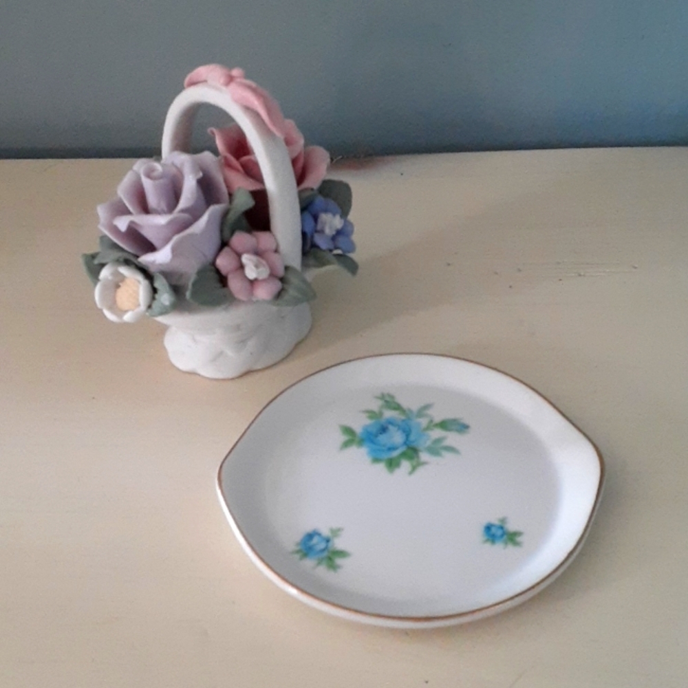 " Vintage porcelain trinket dish & fancy flower basket